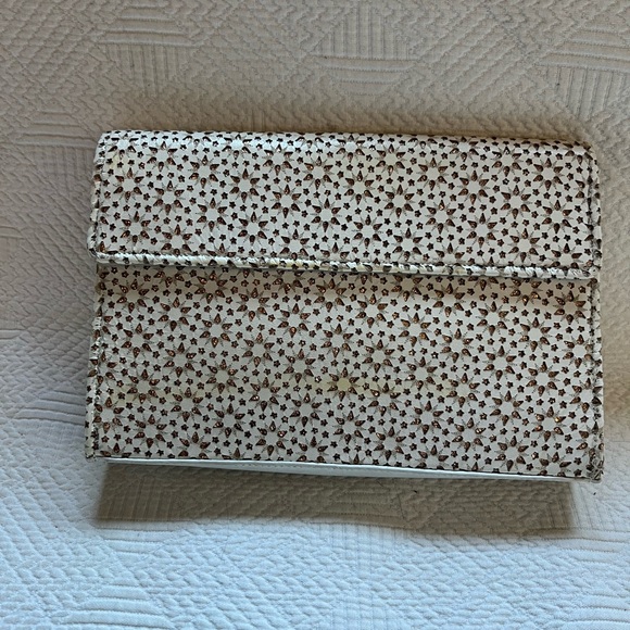 MARIE TURNOR FANCY LEATHER CLUTCH - Picture 6 of 7